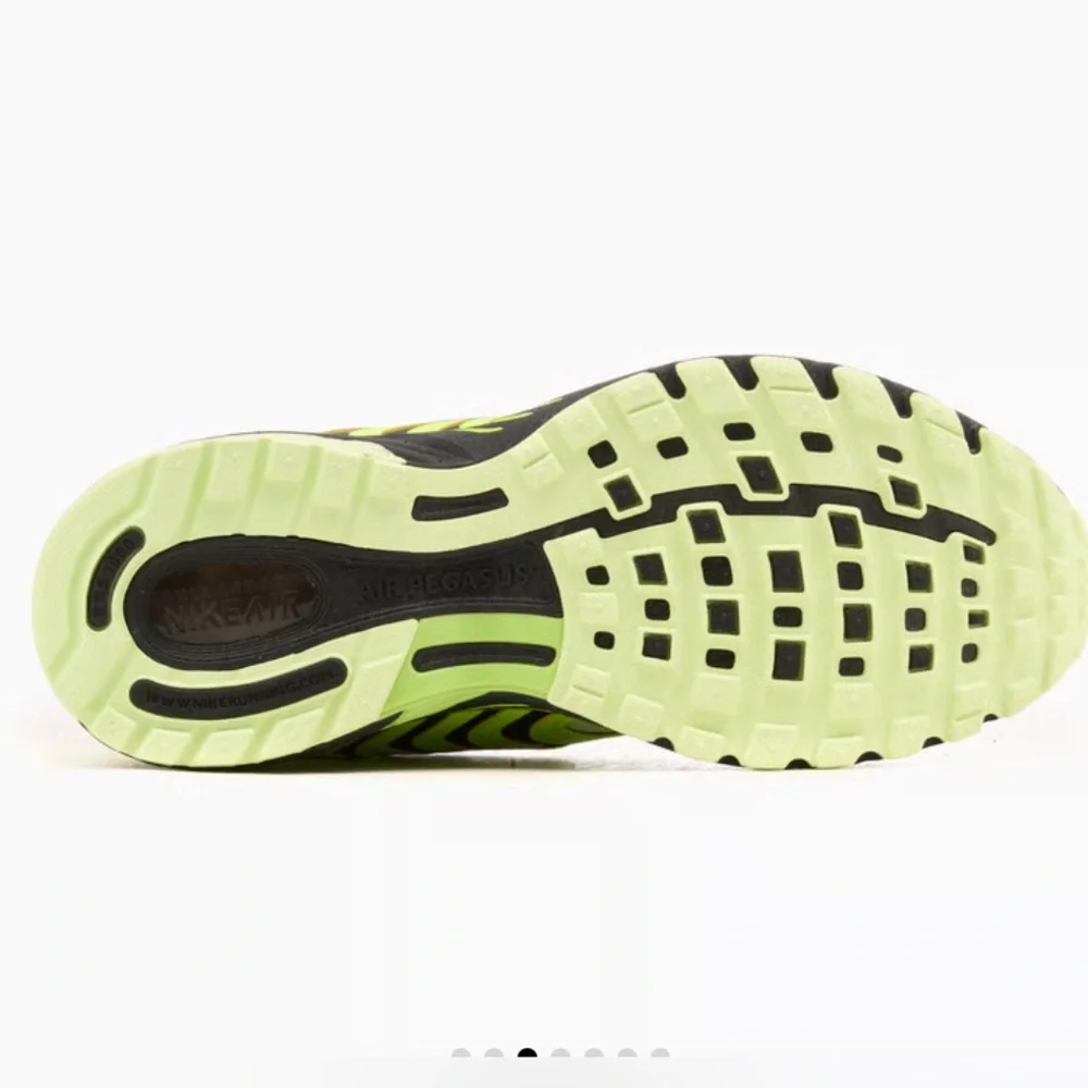 Nike Air Pegasus 2005 Men’s Training Sneakers HQ5403-700 Volt Black size 10